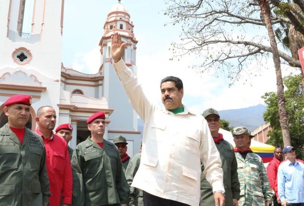 “Máxima unidad” y “máxima lealtad” exige Maduro a los soldados de la Fanb