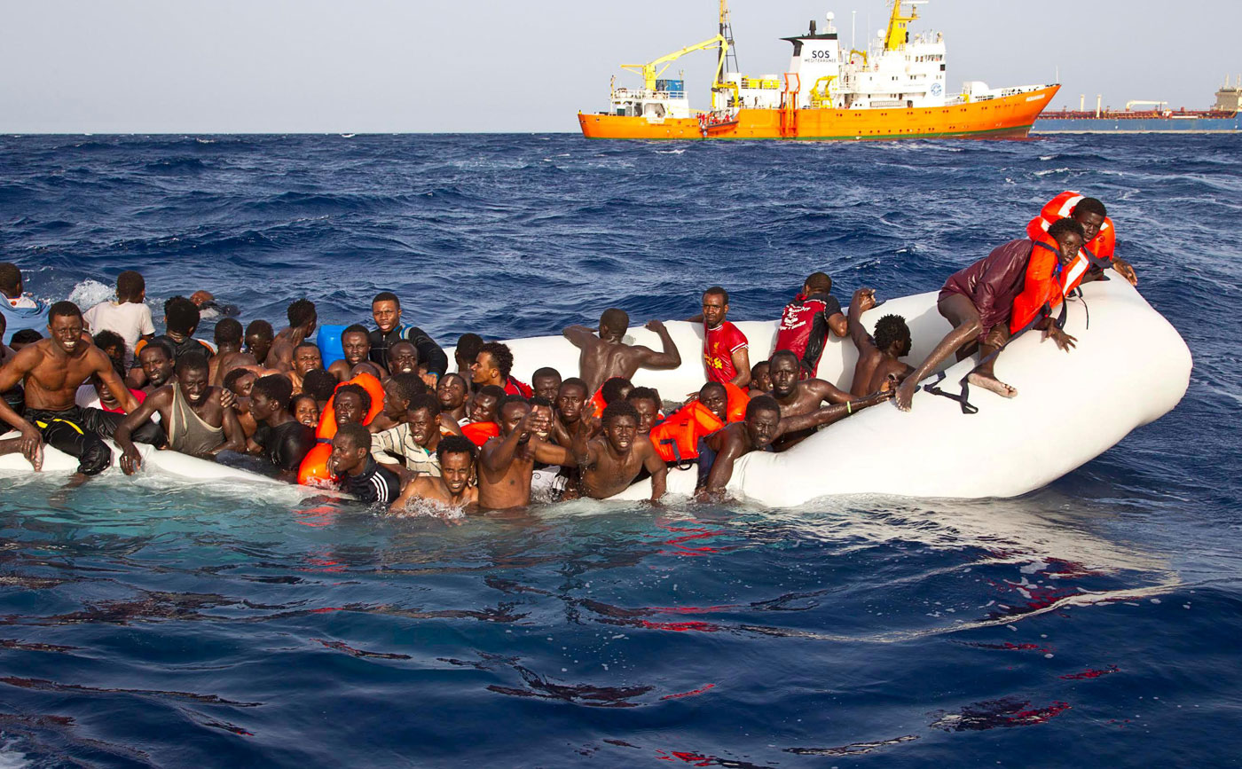 Rescatan a casi 200 inmigrantes en aguas del mediterráneo español