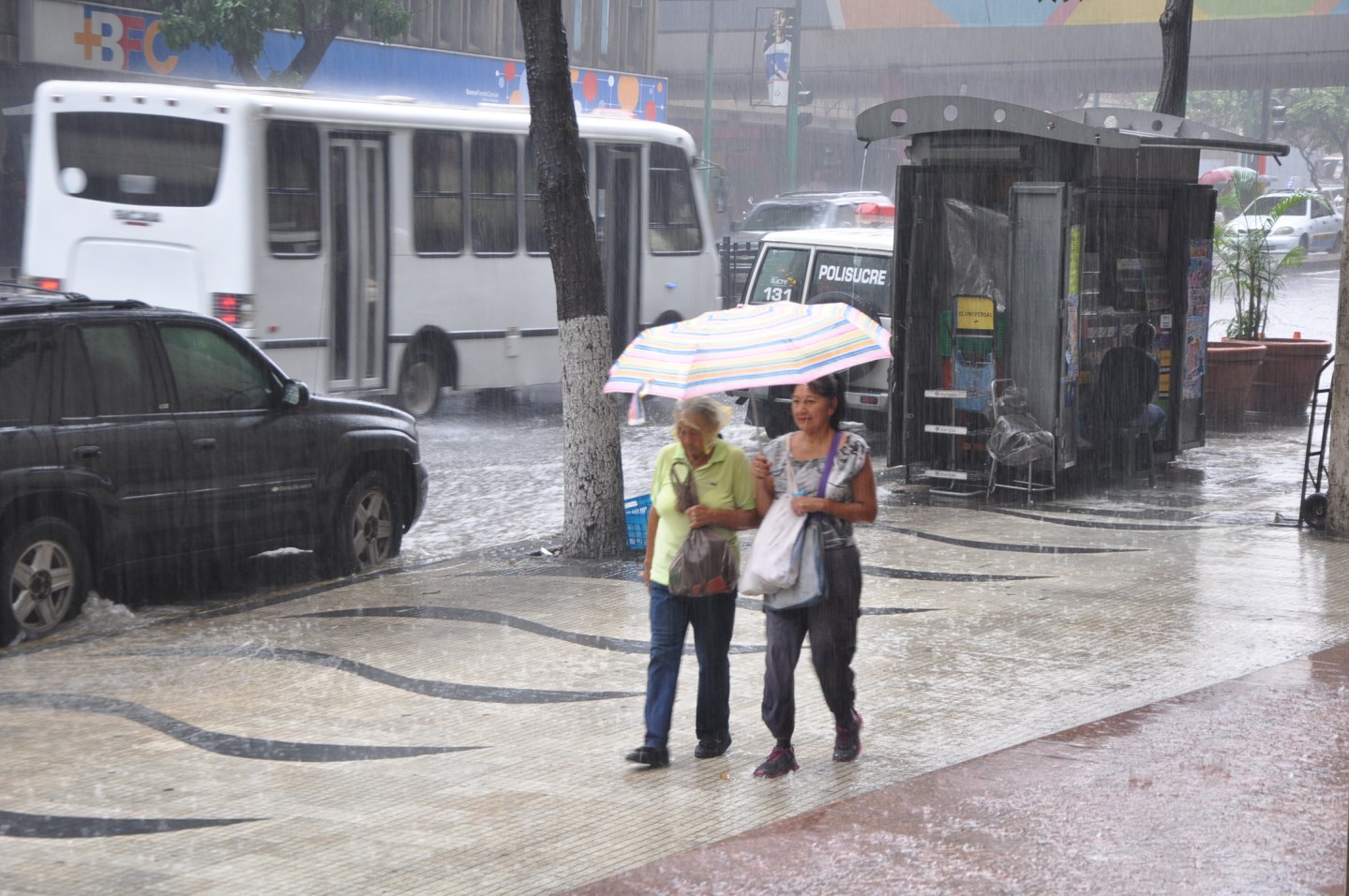 Lluvias, viento y descargas eléctricas: Alerta en Venezuela por la llegada del “Cordonazo de San Francisco”