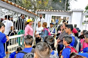 Ministerio de Comunas quiere desalojar a 300 jóvenes del Club Deportivo Juan Arango