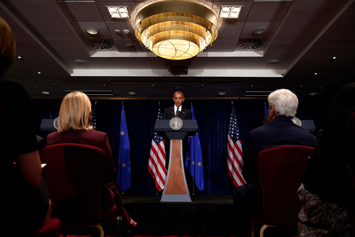 Obama condena un ataque salvaje, calculado y despreciable en Dallas