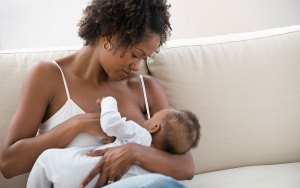 El ácido graso de la leche materna activa el corazón y asegura la supervivencia del bebé