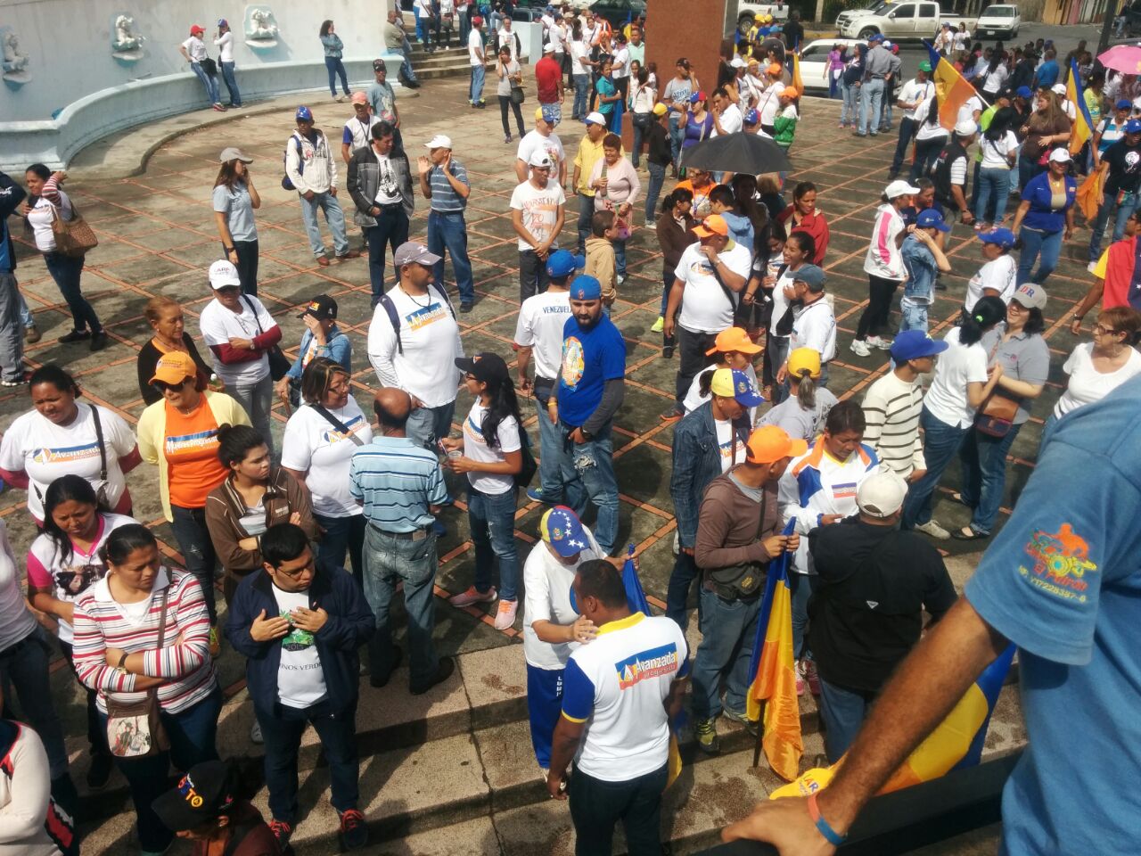 Larenses se concentran para marchar hasta el CNE (Fotos)