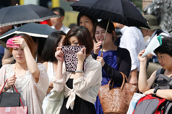 Ola de calor en Japón deja 12 muertos y más de 800 hospitalizados