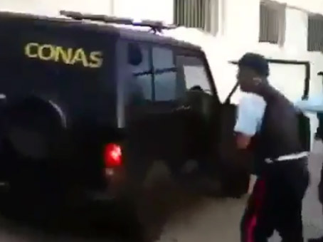 Polichoros: Conas y PoliBolívar se enfrentan a tiros por rescate de una moto (VIDEO)