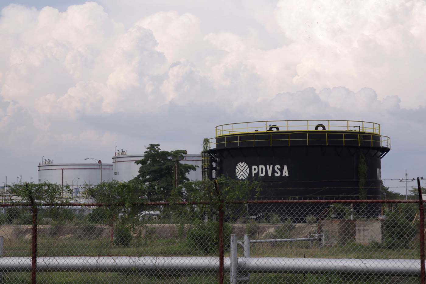 Producción de crudo de Venezuela bajó 99 mil barriles diarios en dos meses
