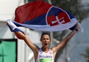 El eslovaco Matej Toth gana el el oro olímpico de 50 km marcha en Río 2016