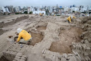 Arqueólogos descubren tumbas precolombinas en Guatemala