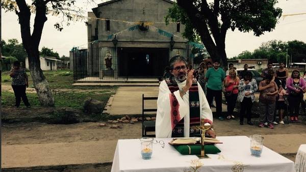 Sacerdote que realizaba denuncias contra narcos aparece muerto en Argentina