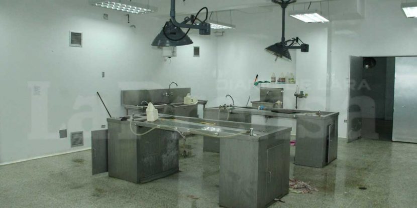 Morgue del Hospital Central de Barquisimeto se cae a pedazos