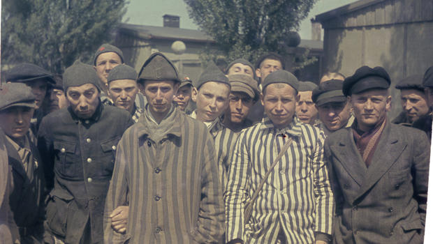 Hallan chaqueta de un prisionero del Holocausto (FOTOS)