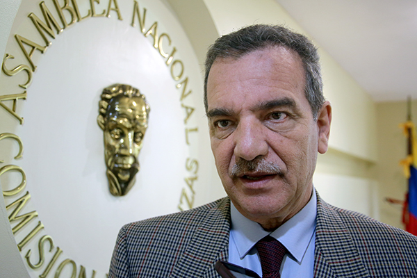 Luis Stefanelli sobre demanda a Banesco: El Gobierno juega a la destrucción y al caos