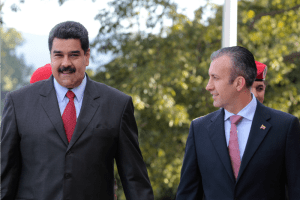 AP: Maduro coloca a fugitivos de EEUU para modernizar la industria petrolera de Venezuela