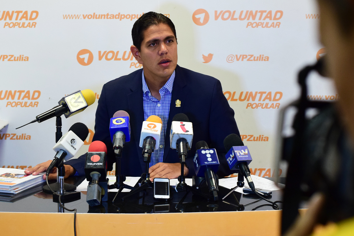 Lester Toledo: El único decreto que quieren los venezolanos que firme el Presidente Maduro, es el de su renuncia