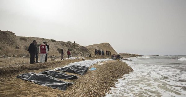 Mueren ahogados 74 inmigrantes en el Mediterráneo