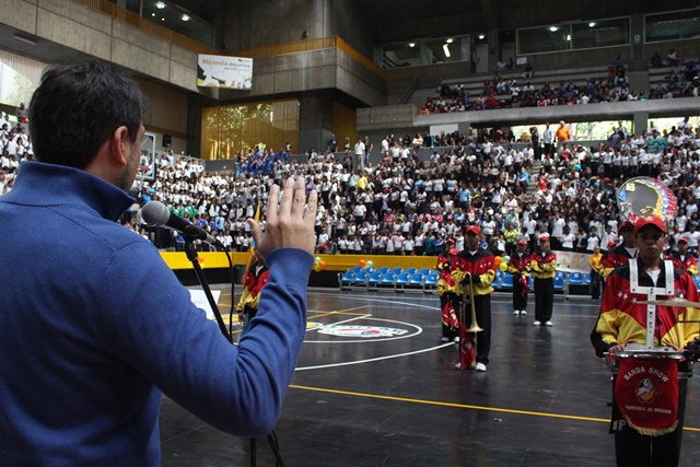 Ocariz: Más de 2.000 atletas participan en los juegos escolares del municipio Sucre