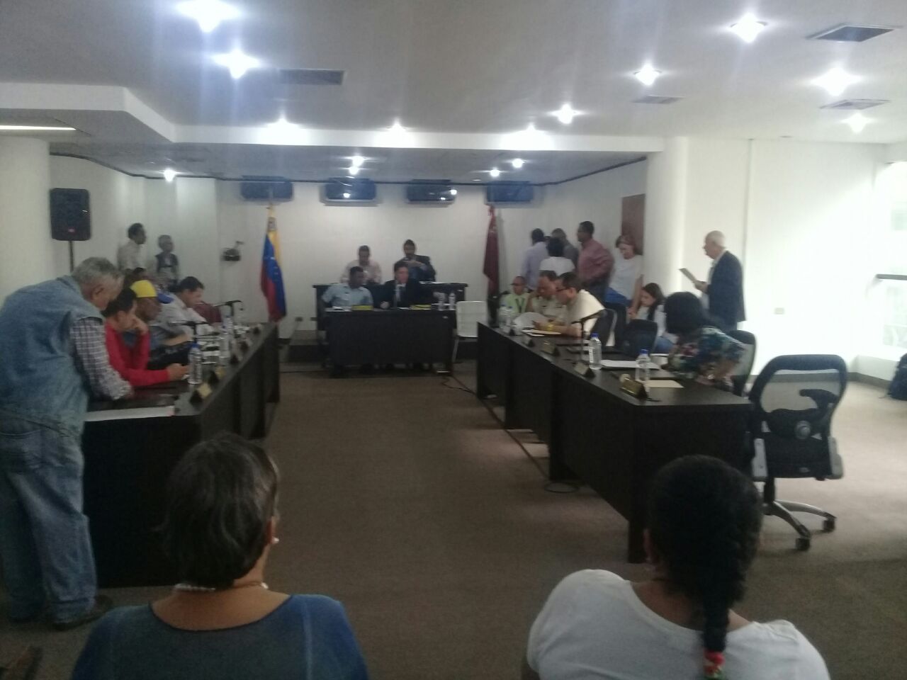Concejales del Cabildo Metropolitano y Sindicatos firman acuerdo unánime pidiendo soluciones a Corpoelec