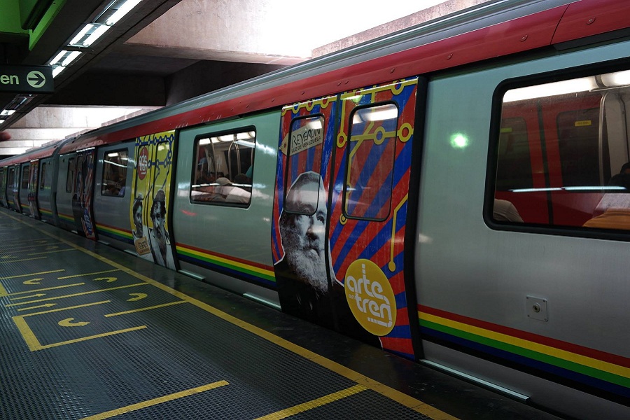 El Chiste del Día: El Metro certifica a 31 “inspectores de servicios” de estaciones (+video)