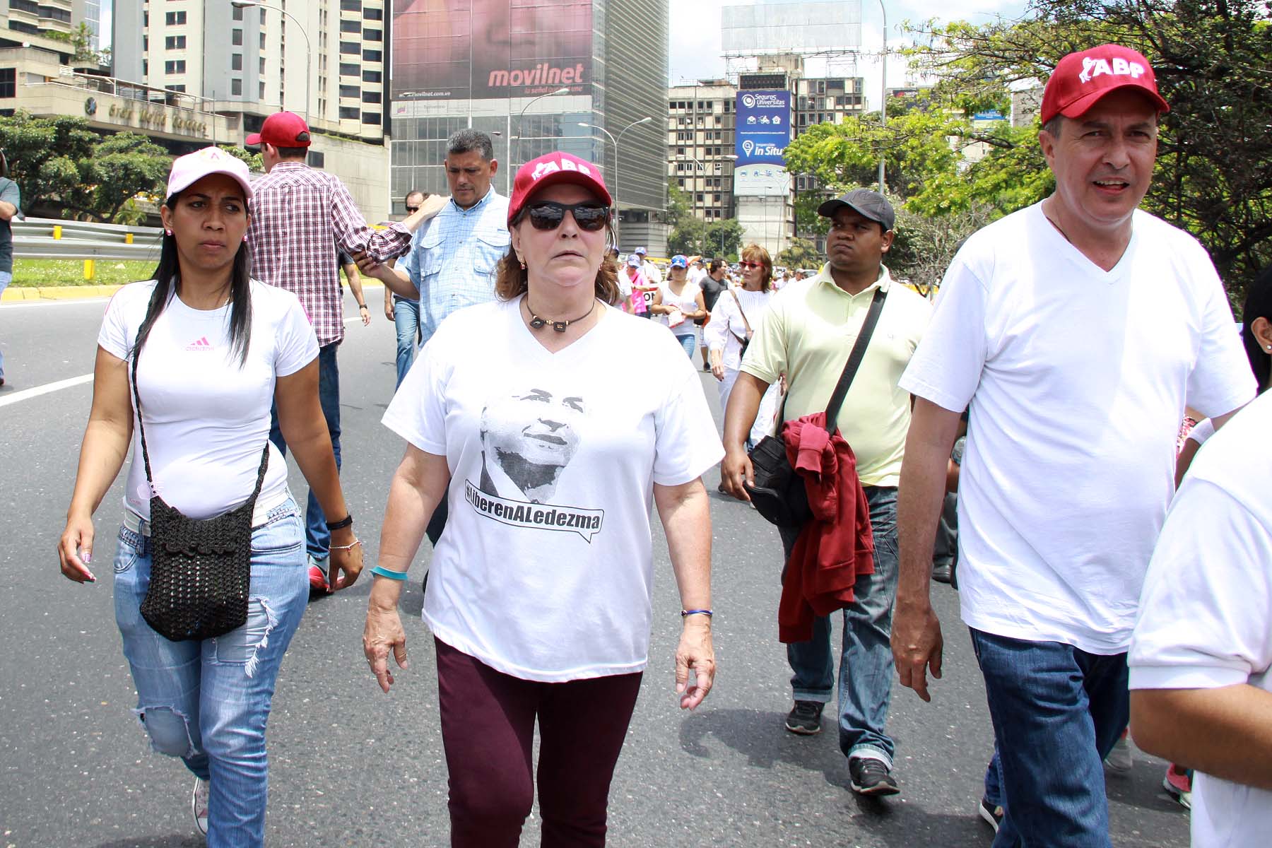 Mitzy Capriles de Ledezma: TSJ envía a alcaldes al paredón