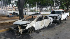 Atacan sede policial de El Trigal en Carabobo y queman dos vehículos