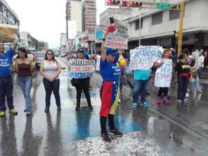 Periodistas de Aragua tomaron las calles para exigir derecho a informar