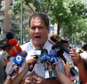 Oposición venezolana se reúne con Danilo Medina para denunciar fraude electoral