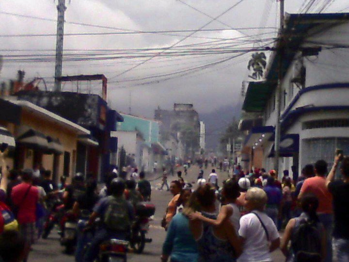 Dirigente juvenil de AD en estado grave tras recibir impacto de bala en la cabeza en Táchira