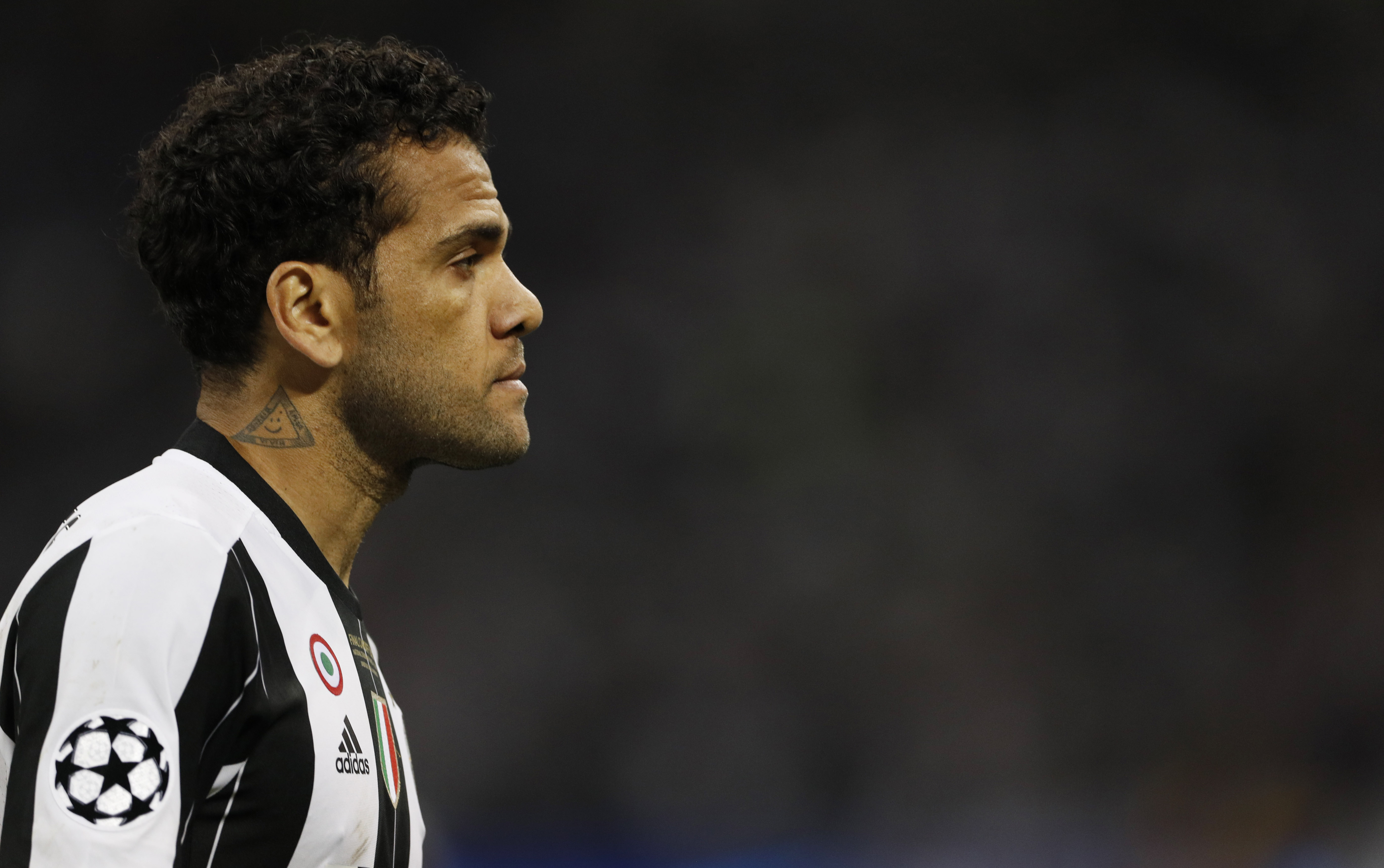 Juventus confirma que acordará la rescisión de contrato con Dani Alves