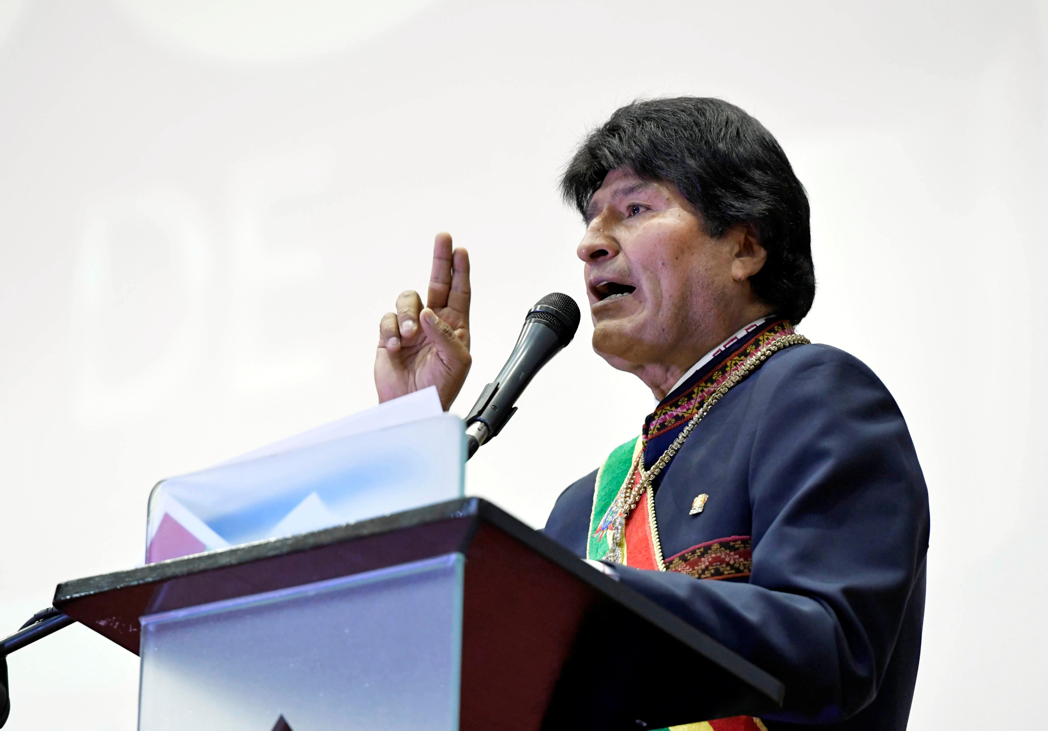 Evo Morales llama a Piñera “oligarca pinochetista” por criticar al Gobierno de Maduro