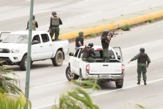 Francotiradores disparan con armas largas en Lara /  @danielantequera