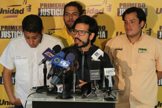 Diputados de la oposición ofrecen detalles sobre paro cívico nacional // Foto Régulo Gómez -LaPatilla.com