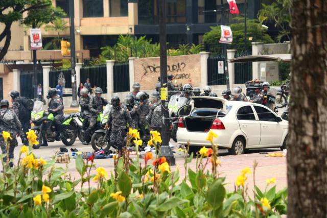 PNB arremetió contra manifestantes en Altamira (Foto: Will Jiménez / LaPatilla)
