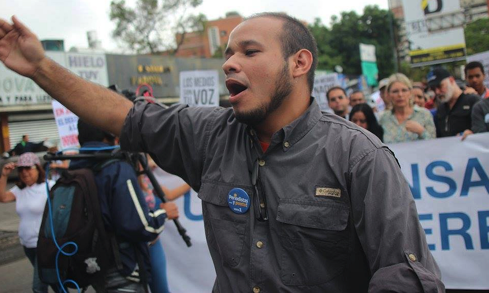 Tribunal militar privó de libertad al periodista Carlos Julio Rojas