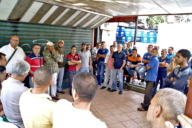Foto: Transportistas de Caracas-Los Teques anuncian paro por la inseguridad / Diario Avance 