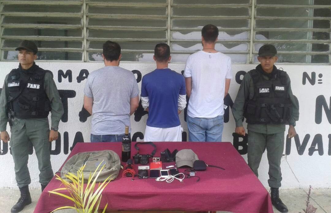 Periodistas detenidos en Aragua serán imputados por ingresar equipos a Tocorón sin autorización