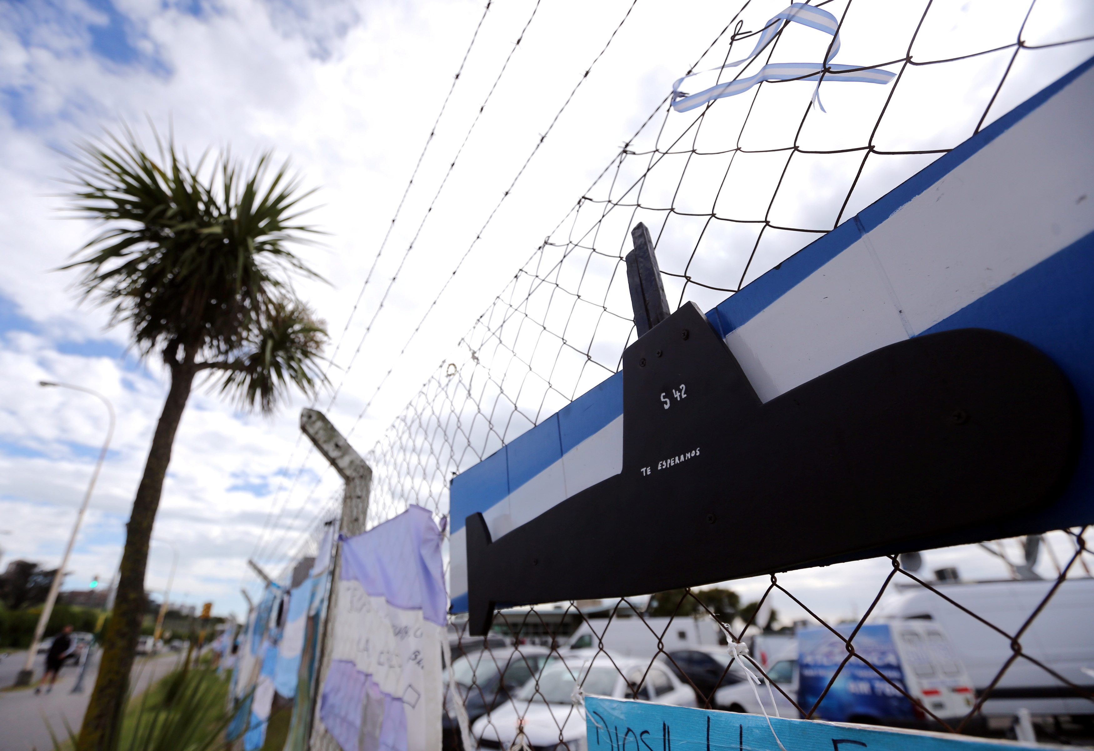 Armada argentina evita pronunciarse sobre estado en que pueden estar los submarinistas