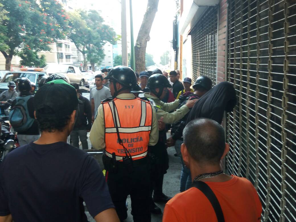Polichacao detuvo a tres sujetos por robo en Altamira (Fotos)