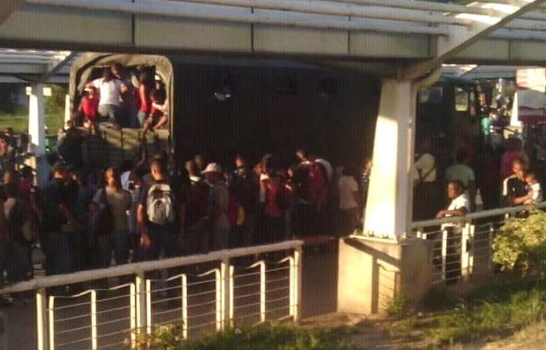 Falla en el Ferrocarril de Charallave genera caos en la estación