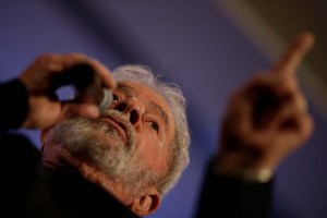 Corte suprema de Brasil examinará pedido de liberación de Lula el martes 26