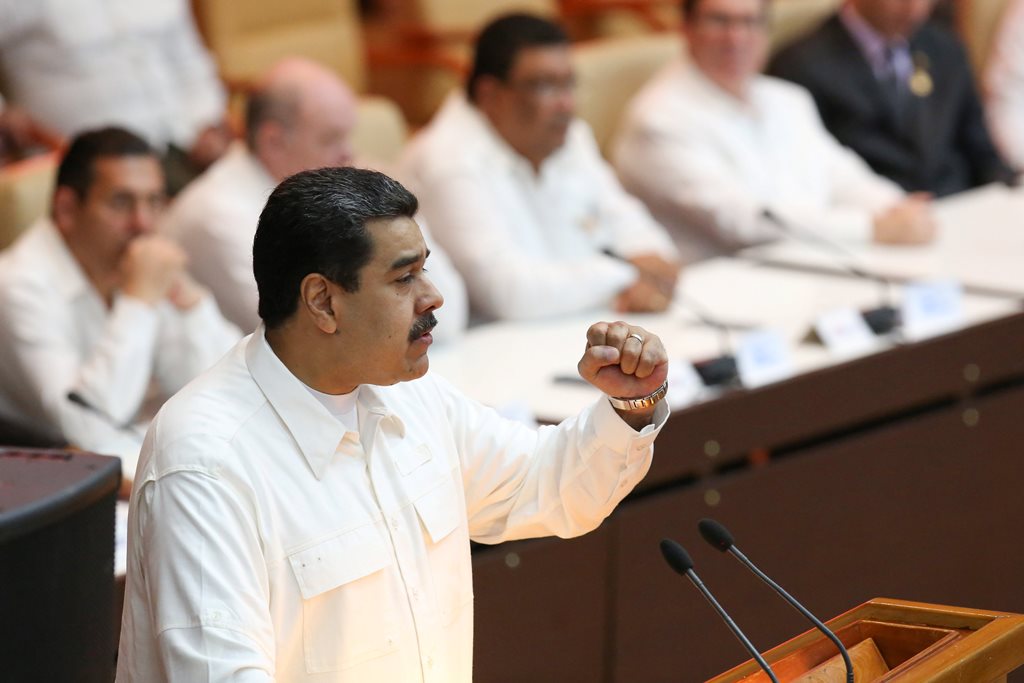 Maduro resalta “papel integrador” de la Alba y denuncia “persecución” de EEUU