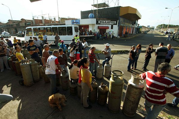 Protesta en San Cristóbal por escasez de gas doméstico