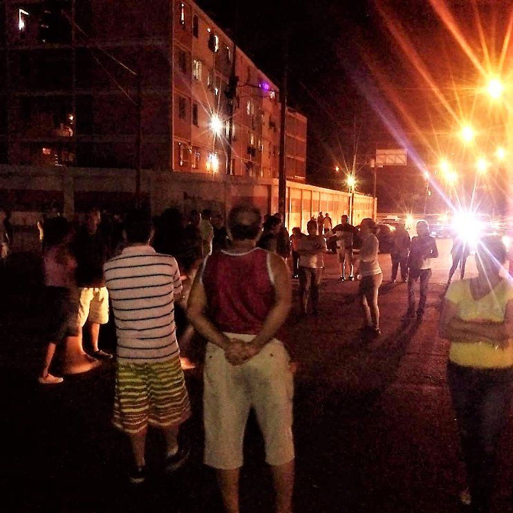 Protestan en La Vega por el pernil prometido por Maduro (+video)