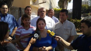 Diputada Nora Bracho: El ministro Motta Domínguez siempre viene al Zulia a mentir