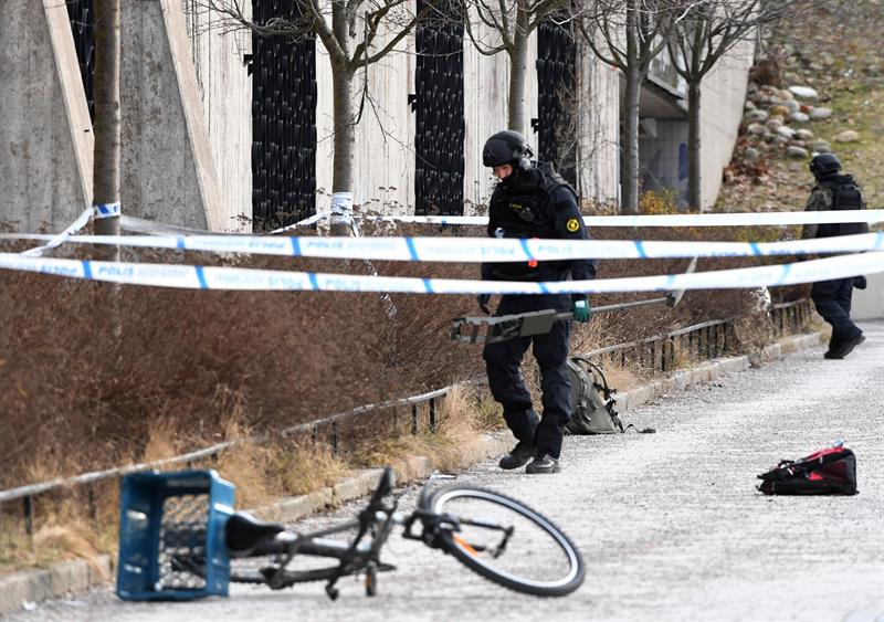 Policía considera probable que explosión en Estocolmo fuera por una granada