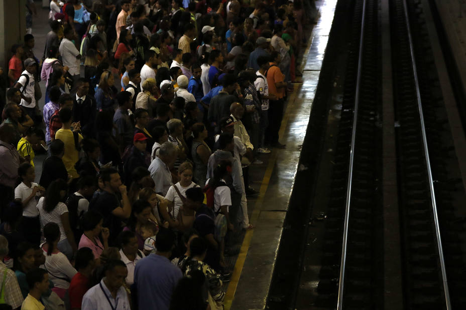 De nuevo retraso en el Metro de Caracas #20Feb
