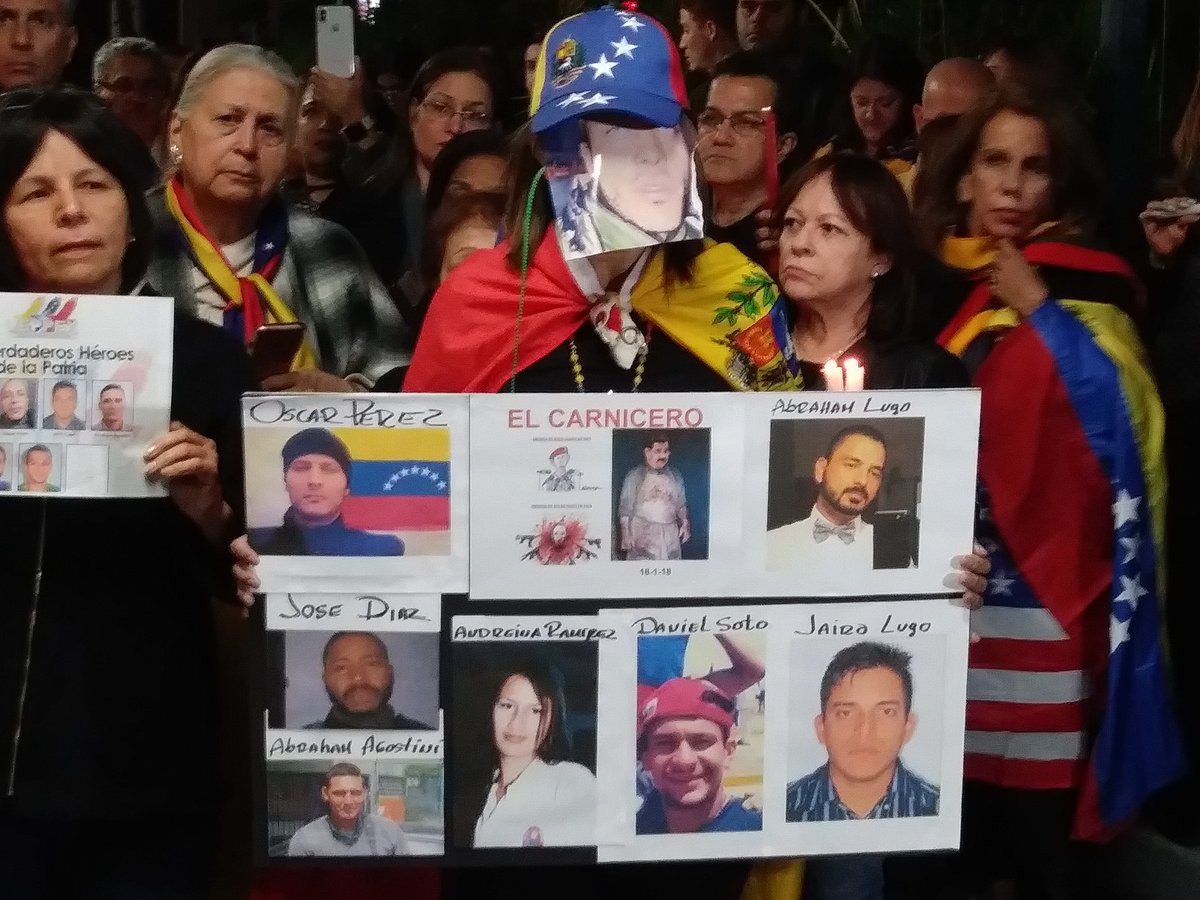 Venezolanos exiliados en Miami honran en vigilia a Óscar Pérez y su grupo (fotos+video)
