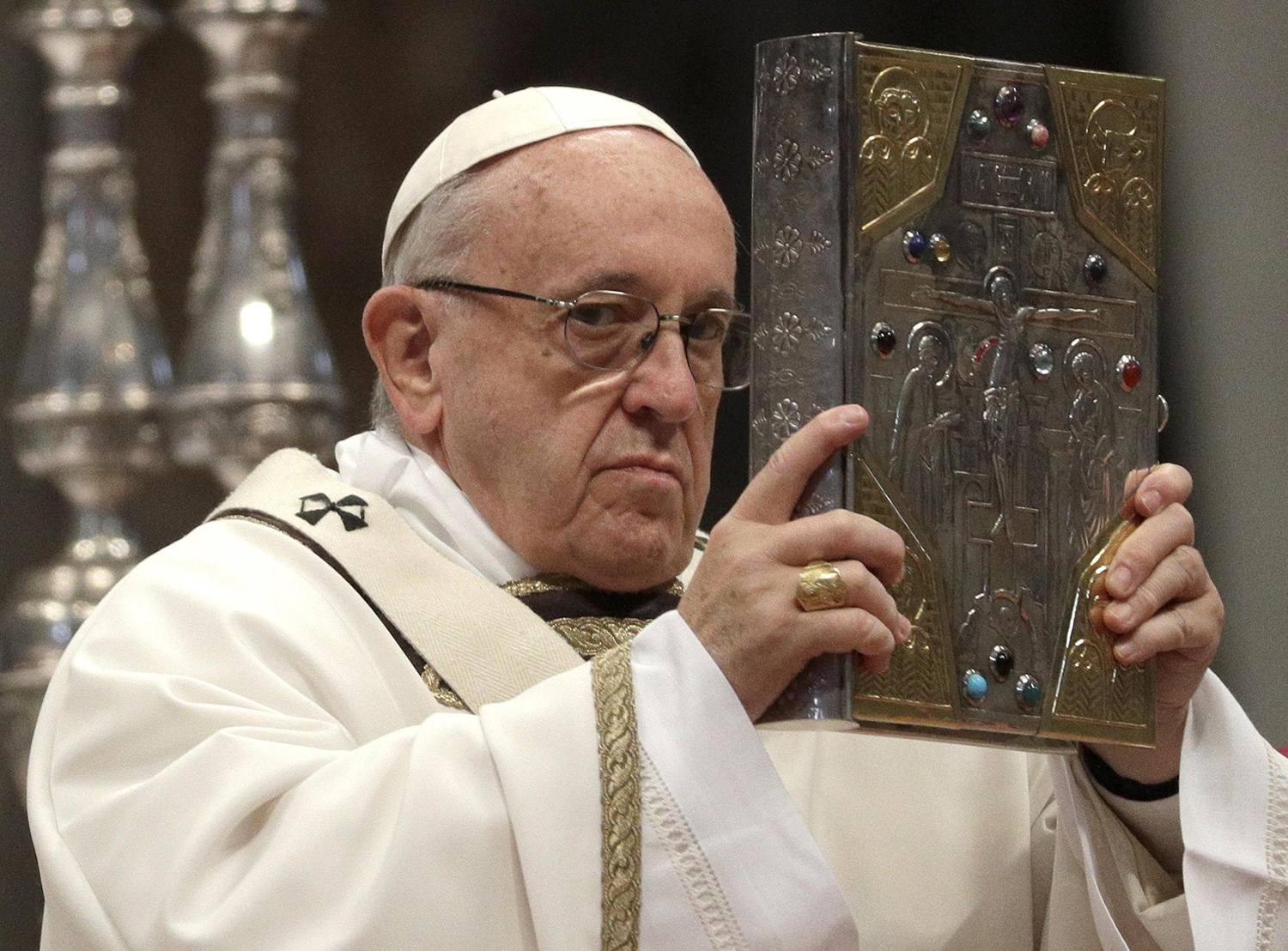 El papa Francisco será operado de cataratas en 2019