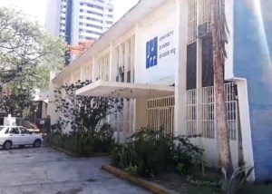 Conservatorio Superior de Música de Aragua se cae a pedazos (Fotos)