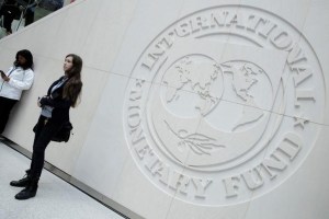 El FMI afirma que programa con Argentina exigirá fuerte compromiso político