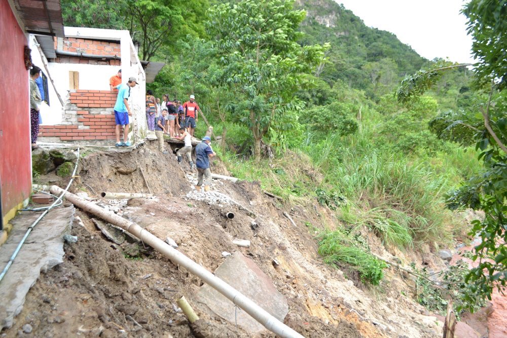 Al menos siete casas colapsaron en Táchira por fuertes lluvias (Fotos)